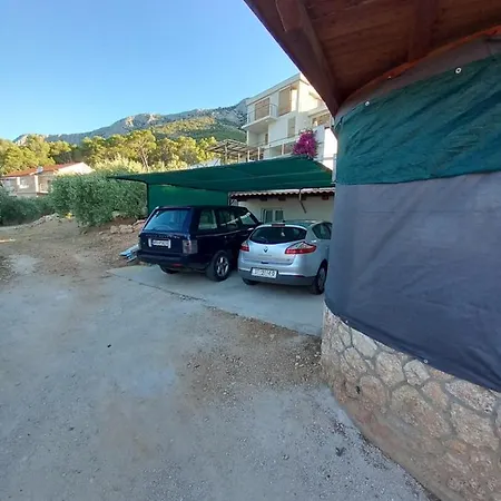 Apartment Berti Sveta Nedelja (Hvar)